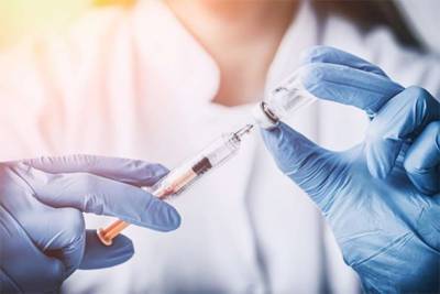 В МОЗ назвали «теоретическую» дату начала вакцинации украинцев