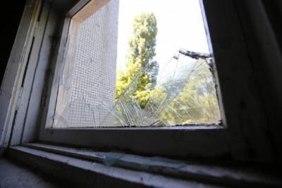 Из-за пожара эвакуировали 60 жильцов девятиэтажки в Волгограде
