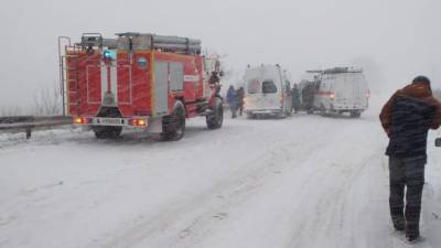 Водитель автобуса погиб в массовом ДТП на Кубани