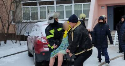 Пожар в многоэтажке Харькова: во время тушения огня нашли тело мужчины