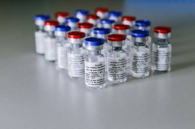Европейский союз принял заявку на регистрацию вакцины «Спутник V»