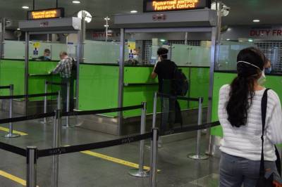 Из-за снегопада аэропорт "Борисполь" переносит и отменяет рейсы