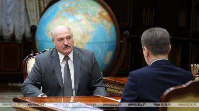 Лукашенко поручил привести в порядок объекты недвижимости у площади Я.Коласа и завода "Горизонт"
