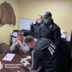 Адвоката из Харькова задержали на взятке следователю ГБР. Фото. Видео