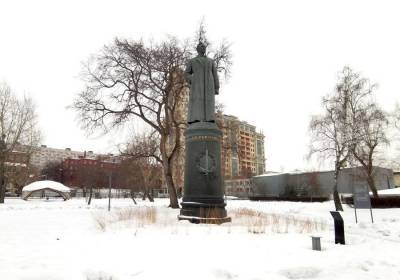 В Кремле прокомментировали просьбу вернуть памятник Дзержинскому
