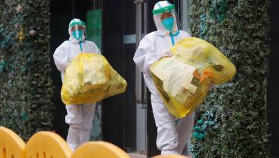 Китайские ученые заявили о невозможности установить, как коронавирус попал в Ухань