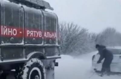В Україні попередили про повну зупинку транспорту через погодні умови