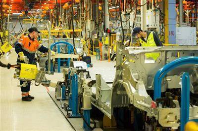 "Соллерс Форд" наращивает производство в связи с увеличением спроса на Ford Transit
