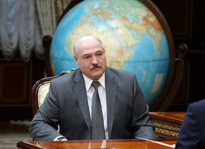Лукашенко: Нам нужно во что бы то ни стало выдержать 2021 год