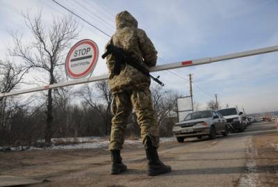На блокпосту в Донбассе застрелили водителя, который не остановился по просьбе военного