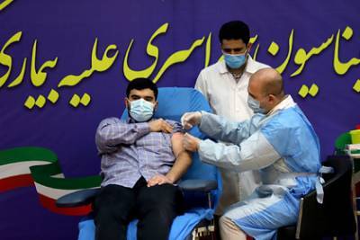 В Иране сделавших прививку от COVID-19 посчитали геями