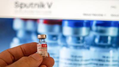 Пакистан одобрил применение российской вакцины от COVID-19 «Спутник V»