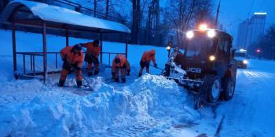 Снегопад в Киеве: за последние сутки вывезли 350 тонн снега