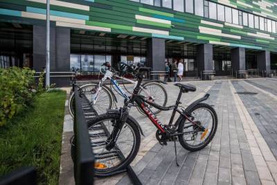 Более 1,3 тысячи новых велопарковок появятся в Москве в этом году