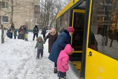В одном из детсадов Киева вспыхнул пожар, более 120 детей эвакуировали