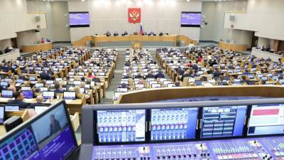 ГД РФ принимает закон о праве президента назначать гражданских на генеральские посты