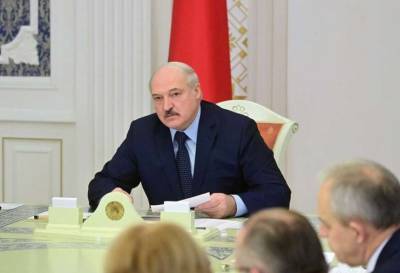 Лукашенко показали без усов (Фото)