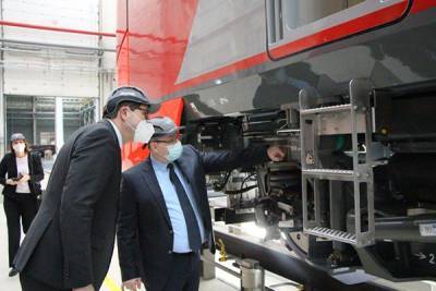 Генеральный консул Германии в Екатеринбурге оценил работу завода "Уральские локомотивы"