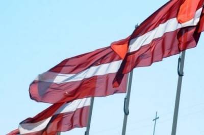 Латвия переплюнула Украину по закрытию СМИ: под запрет попали 16 телеканалов