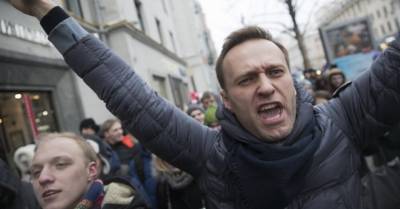 Соратники Навального анонсировали новую акцию - с фонариками во дворах