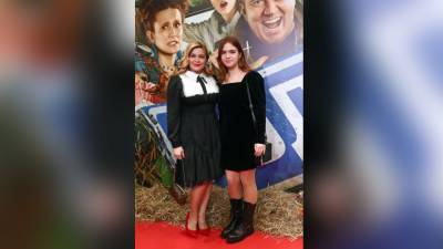 Звезда "Ледникового периода" Ирина Пегова показала 15-летнюю дочь