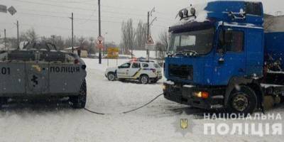 На въездах в Киев скопилось более 1400 грузовиков