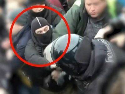 Один человек в Москве и один во Пскове попали под уголовное дело за акции в поддержку Навального