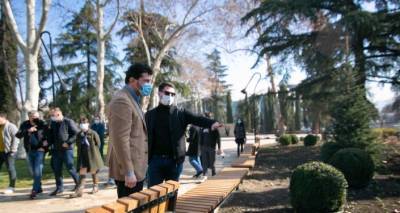 В Тбилиси обновляются два парка - с работами ознакомился мэр столицы