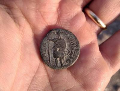 Солдат ЦАХАЛа нашел на учениях 2000-летнюю римскую монету