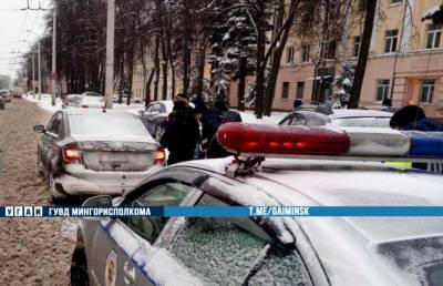 Житель Минска угнал автомобиль и попал на нём в ДТП