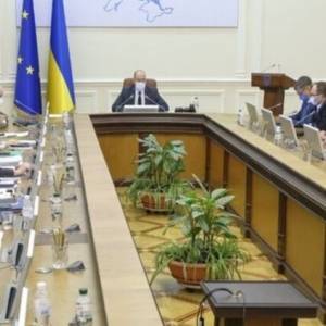 Кабмин возобновил налоговые проверки в Украине