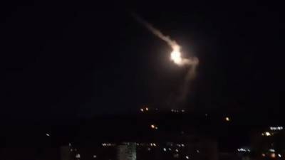 Сирийские ПВО отразили ракетный удар Израиля в небе над Дамаском