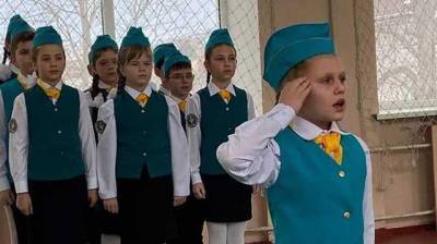 "Малята-путинята": в Крыму оккупанты в очередной раз детей приучали к войне