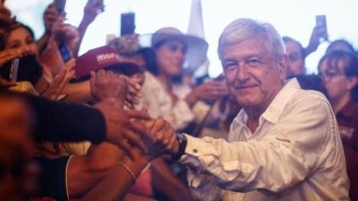 Президент Мексики хочет, чтобы Байден поделился вакциной