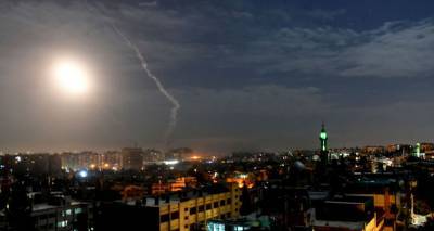 Израиль совершил воздушную атаку на пригород Дамаска – в сети появилось видео