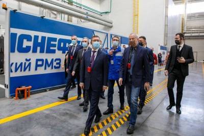 Уральский полпред и глава Тюменской области оценили достоинства Тюменского ремонтно-механического завода nbsp
