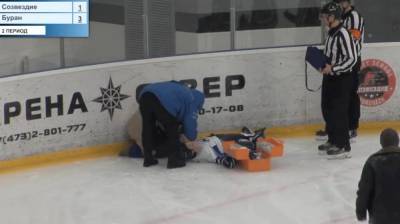 В Воронеже 11-летний хоккеист после матча попал в реанимацию