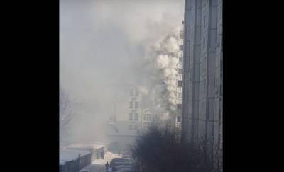 Стала известна причина пожара в многоэтажном доме на улице Болотникова в Тюмени