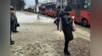 "В центр все стоит": ярославцы предупреждают о длинных пробках