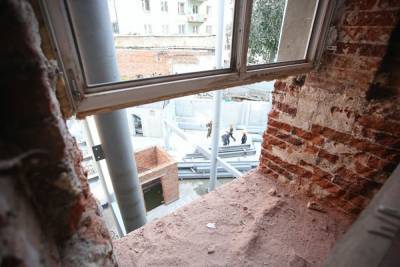 В Алапаевске получил тяжелые травмы 14-летний нелегальный строитель