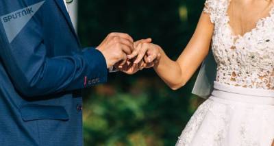 Экзамен свадьбе не помеха – в Грузии невеста сдала экзамен в магистратуру прямо со свадьбы