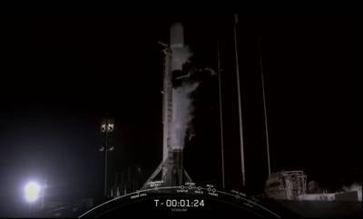 SpaceX отменил запуск ракеты Falcon 9 за минуту до старта