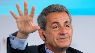Новости на "России 24". В США ищут хакера из РФ, приговор экс-президенту Саркози, в Венеции пересохли каналы