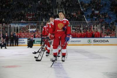 Российским хоккеистам разрешили выступить под флагом ОКР или ФХР на ЧМ в Латвии