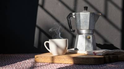 Кофеварка-шпион: названы самые опасные «умные» устройства