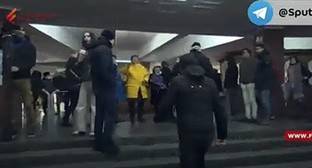 Противники Пашиняна провели акцию протеста в здании правительства