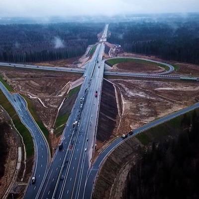 Кабмин выделил 100 млрд рублей на развитие дорог