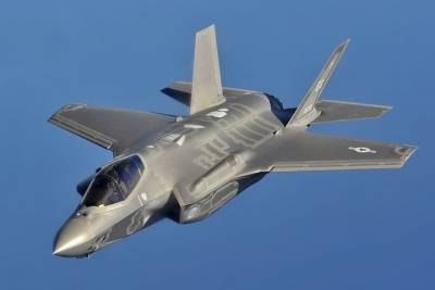 Forbes: США косвенно признали провал истребителей F-35
