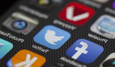 Социальная сеть Twitter не удаляет страницы о суициде