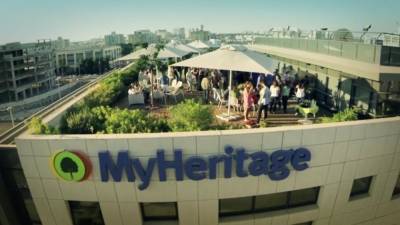 Сервис MyHeritage с функцией оживления людей на фото набирает популярность